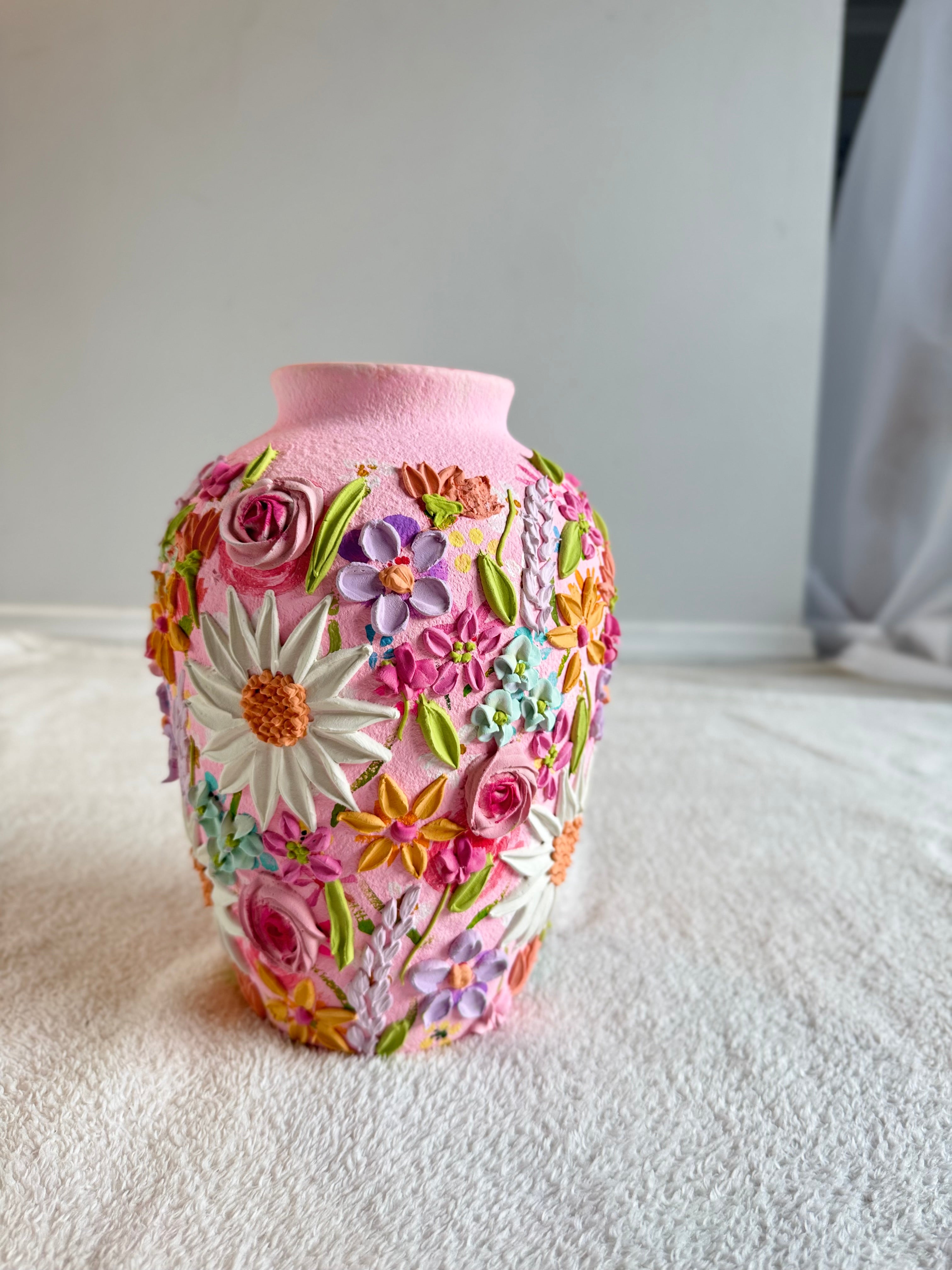 Ceramic vase 25cm