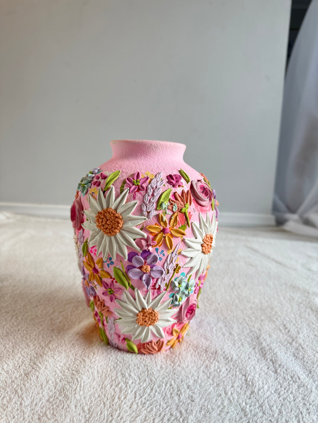 Ceramic vase 25cm