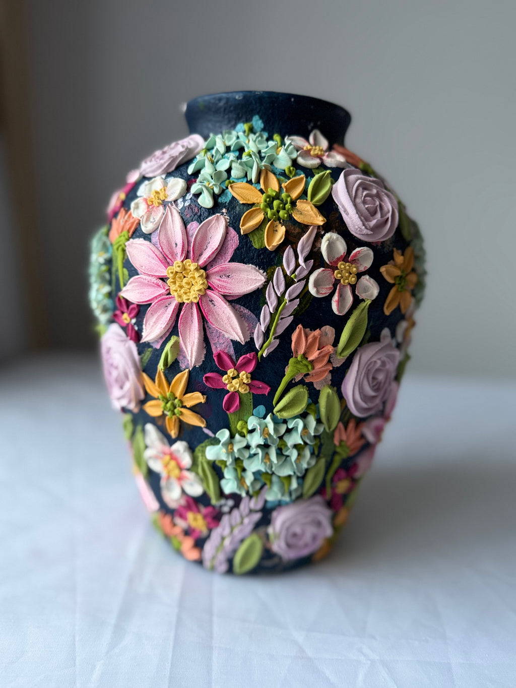 Minis collection stoneware vase 26cm height 033