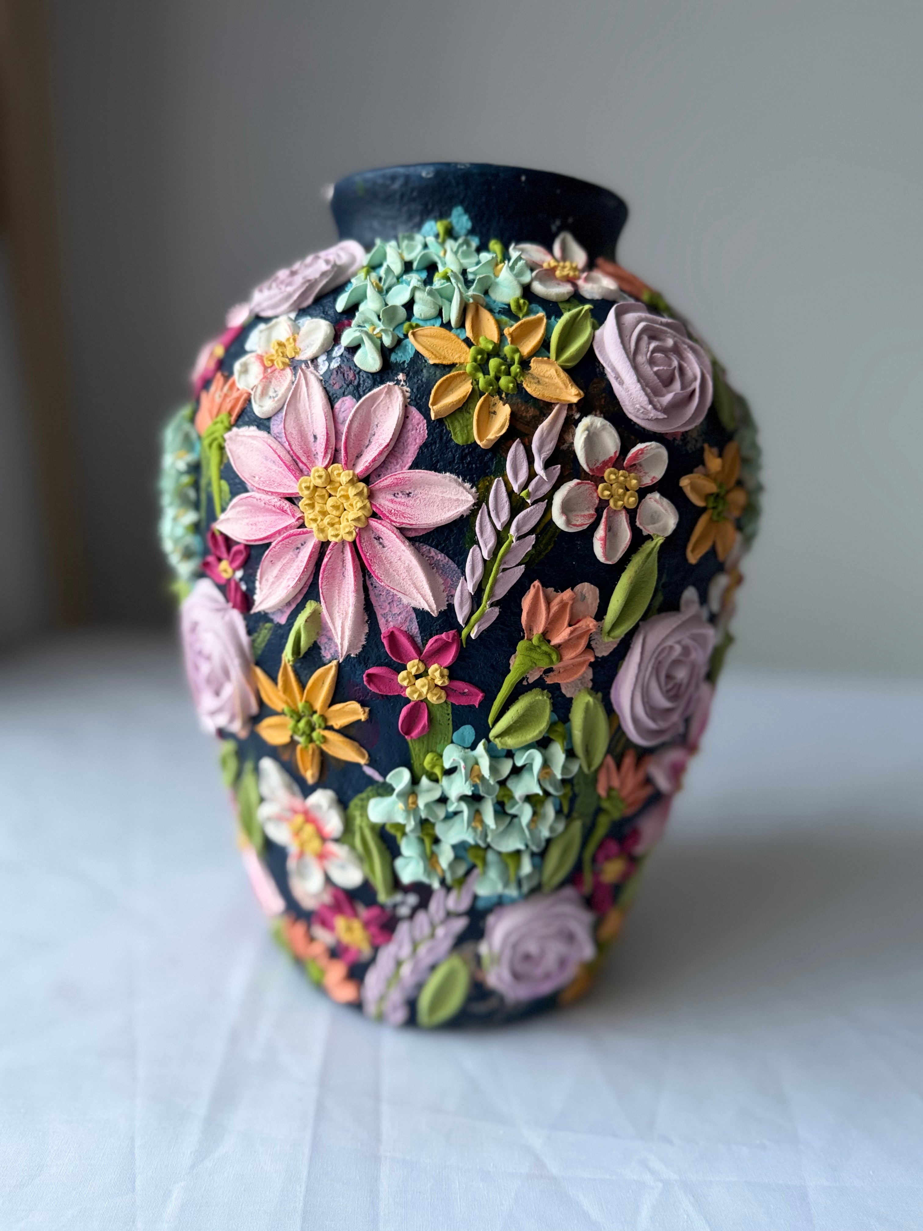 Minis collection stoneware vase 26cm height 033